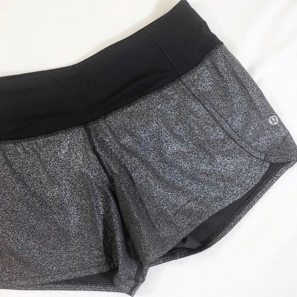 Lululemon Run Times Short II 4" Silver Luminosity Foil - Picture 6 of 11